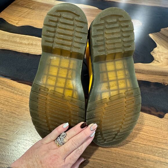 Doc Marten Dr Marten Air Ware Bouncing Soles 1460 Yellow Boots US Men 6 Ladies 7 - Picture 9 of 14